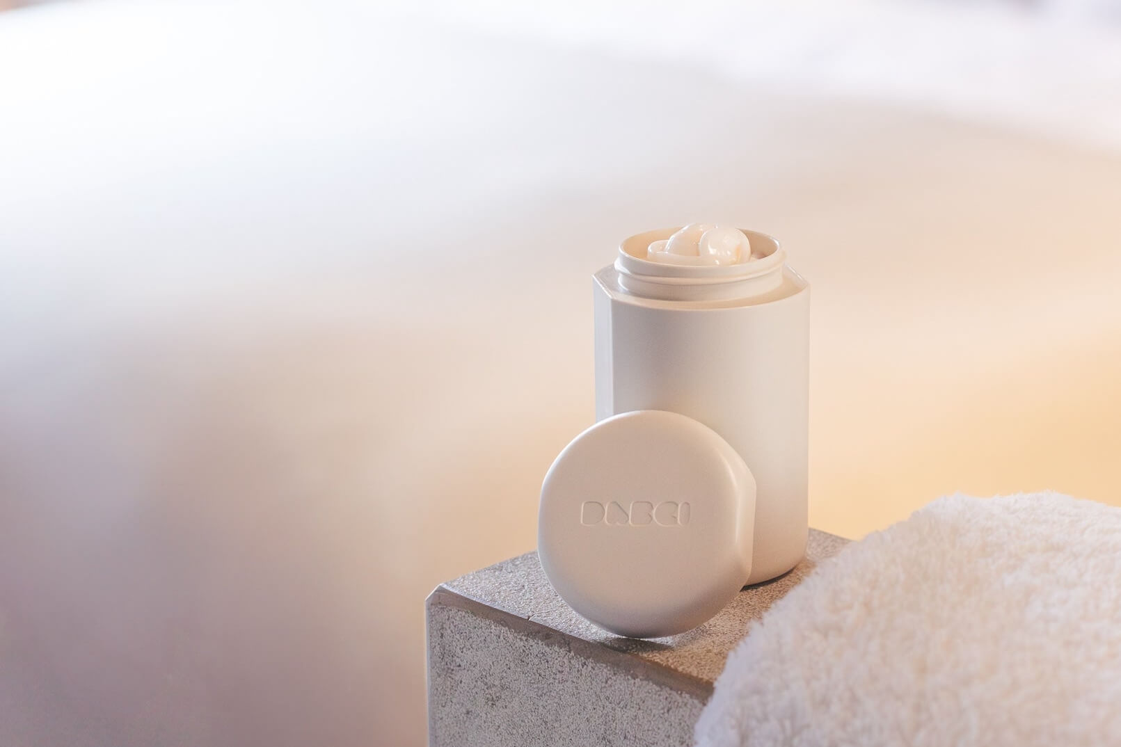 <p><em>Deine</em> Pflege. <br/><em>Deine</em> Ordnung.</p>